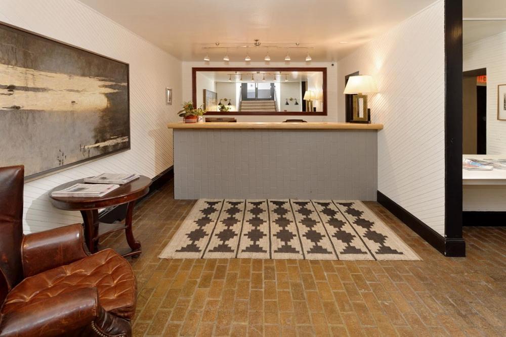 Independence Square 304, Stylish Hotel Room With Downtown Views & Great Location Aspen Exteriör bild